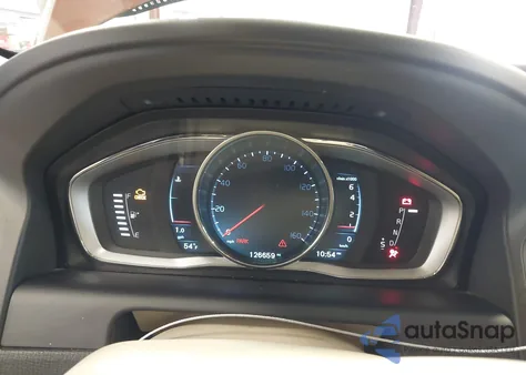 2015 Volvo Xc60 T6 from USA, damaged, VIN YV4902RK2F2642026